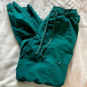 💚HUNTER GREEN SCRUB JOGGERS (jaanuu)